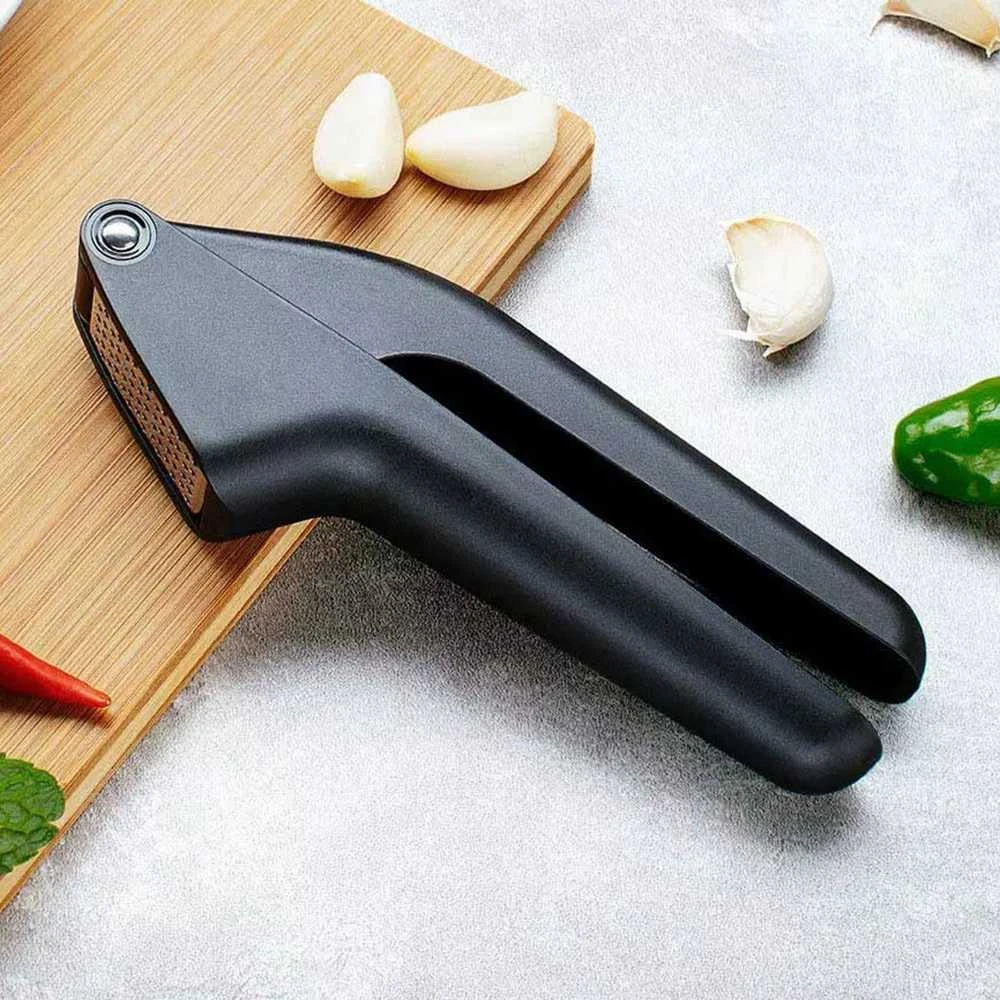 HUOHOU Kitchen Manual Garlic Press From Xiaomi Youpin - Black 5 HUOHOU Kitchen Manual Garlic Press From Xiaomi Youpin - Black - Image 3